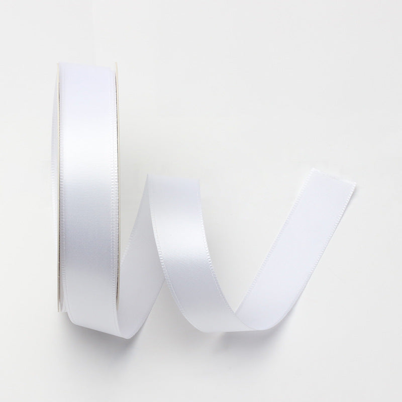 Атласная лента 2.5 см для упаковки подарков, декора тортов и букетов